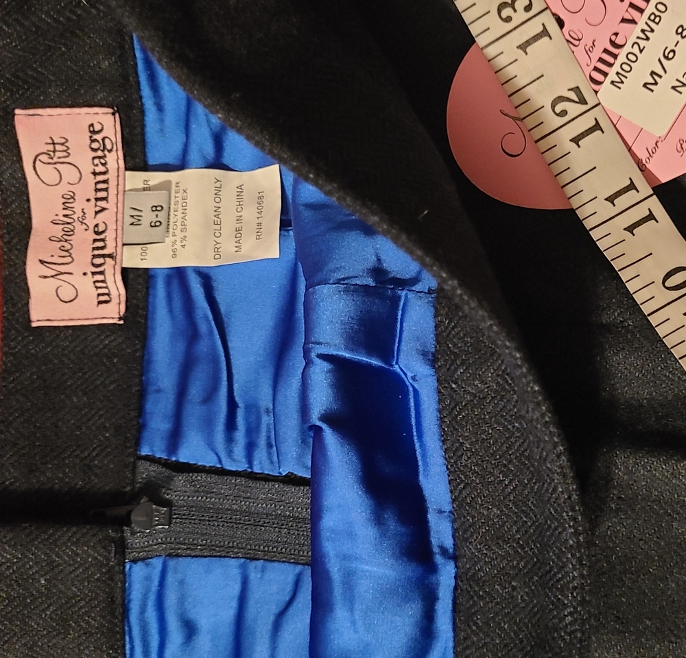 Skirt - Picture 3 of 4